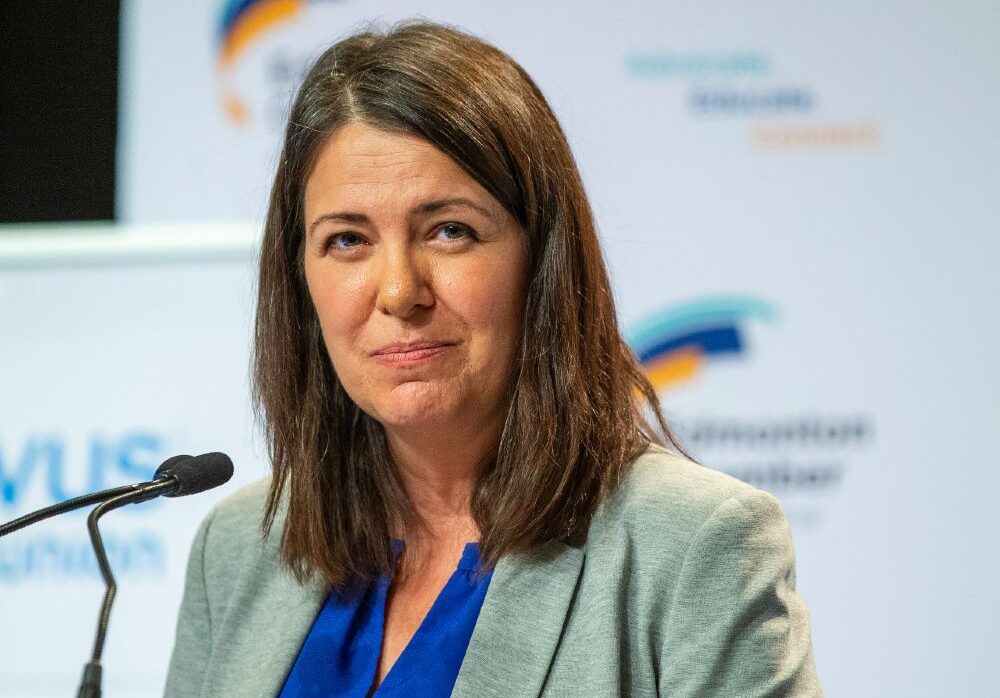 Alberta Premier Danielle Smith announces new cabinet, keeping several key Kenney ministers